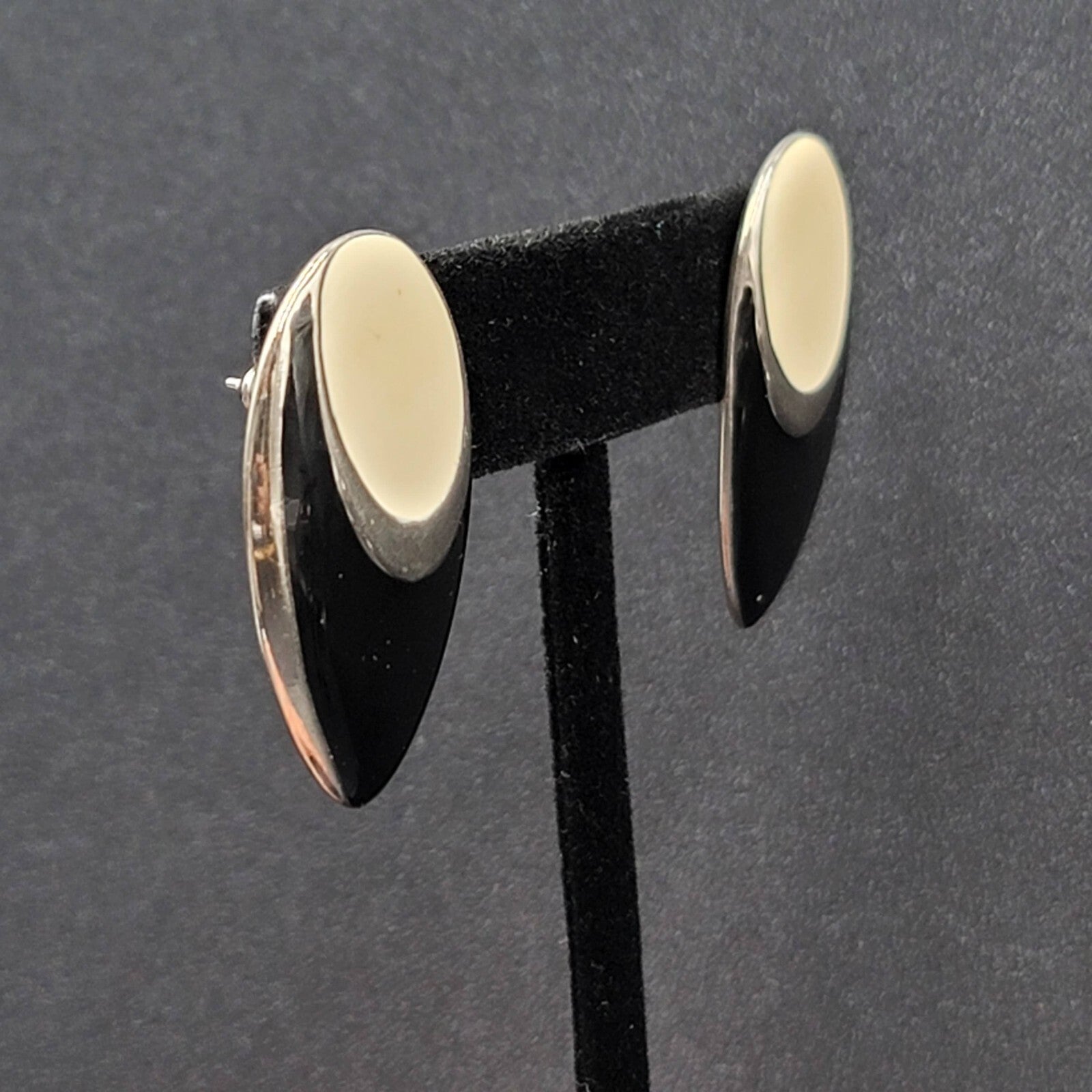 Vintage Pierced Earrings Silver tone Black Cream Enamel Drop 1 3/8"