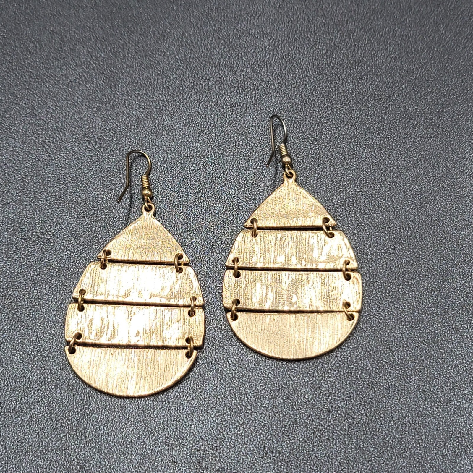 Pierced Earrings Gold tone Articulated Metal Teardrop Leopard Print Dangle 2"