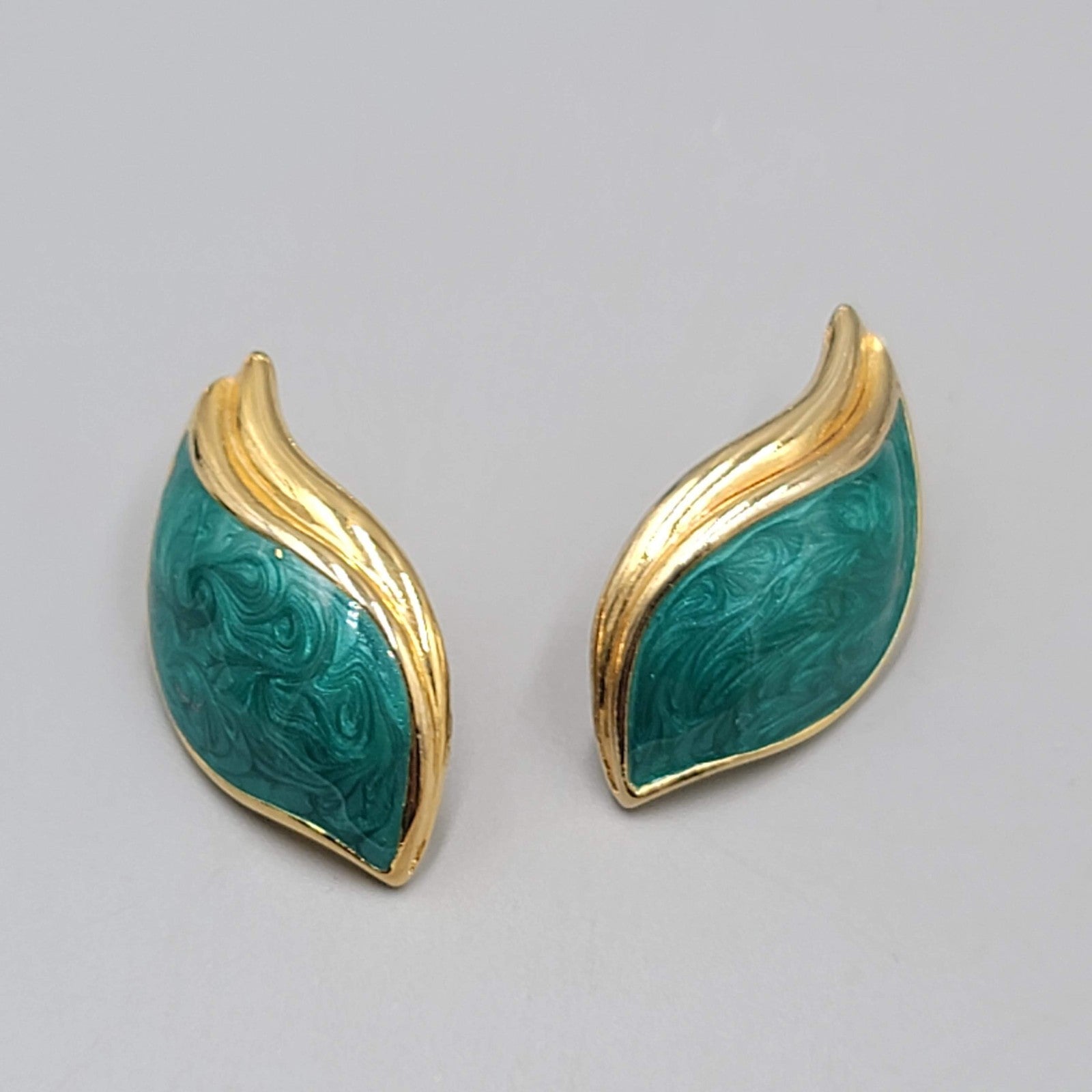 Vintage Green Enamel Pierced Earrings Gold tone Climber 1.25"