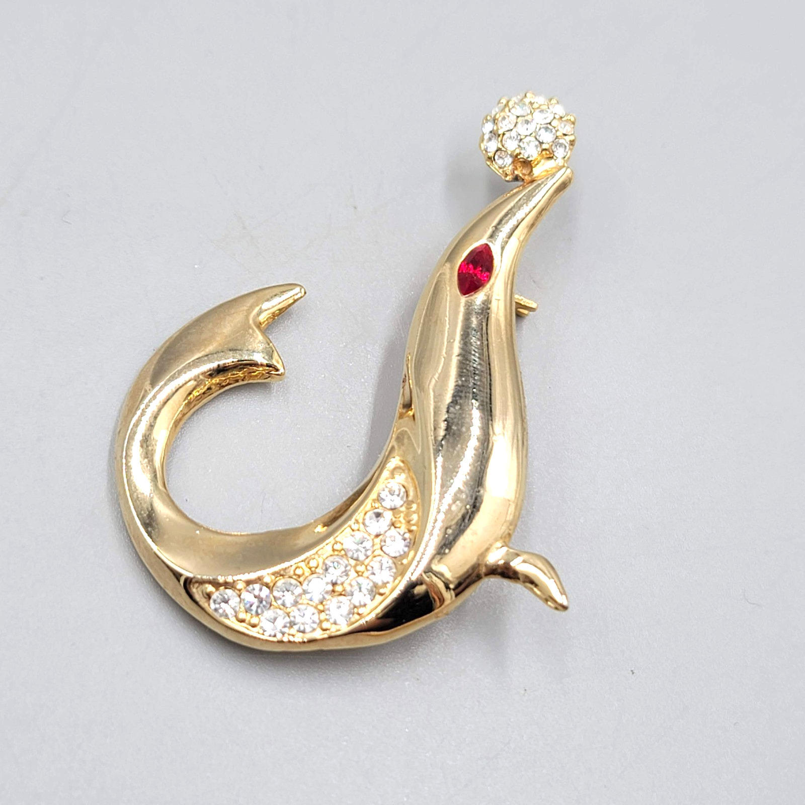 Vintage Seal Red Rhinestone Eye Brooch Gold tone 2.25"