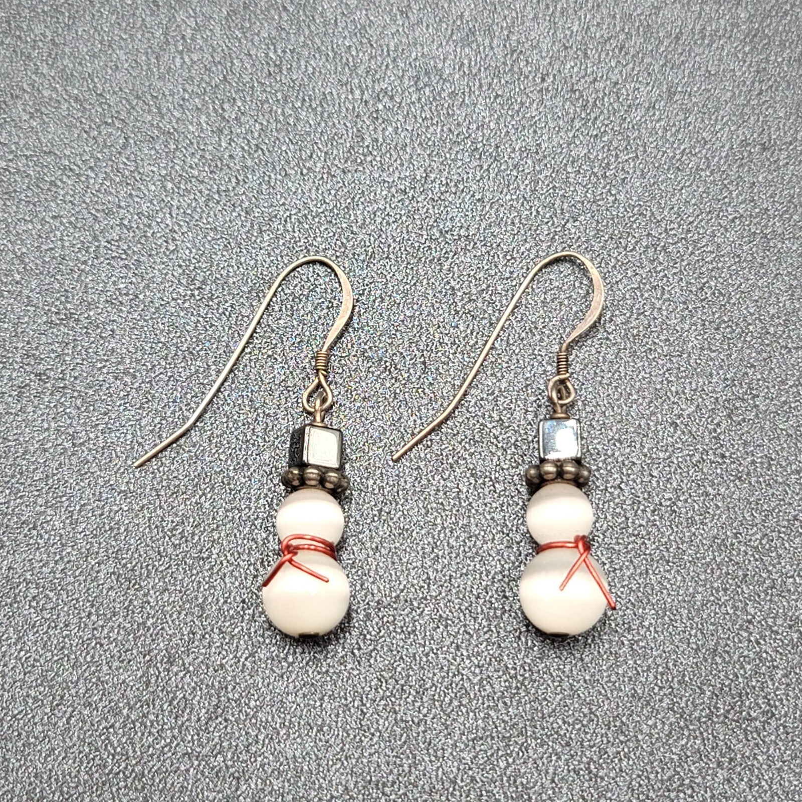 Snowman Pierced Earrings White Cats Eye Beads Hematite Hat Dangle 7/8"