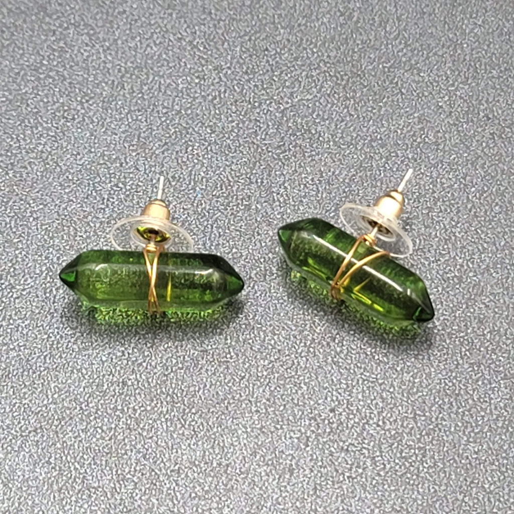 Pierced Earrings Green Resin Gold tone Wrapped Bar 7/8"