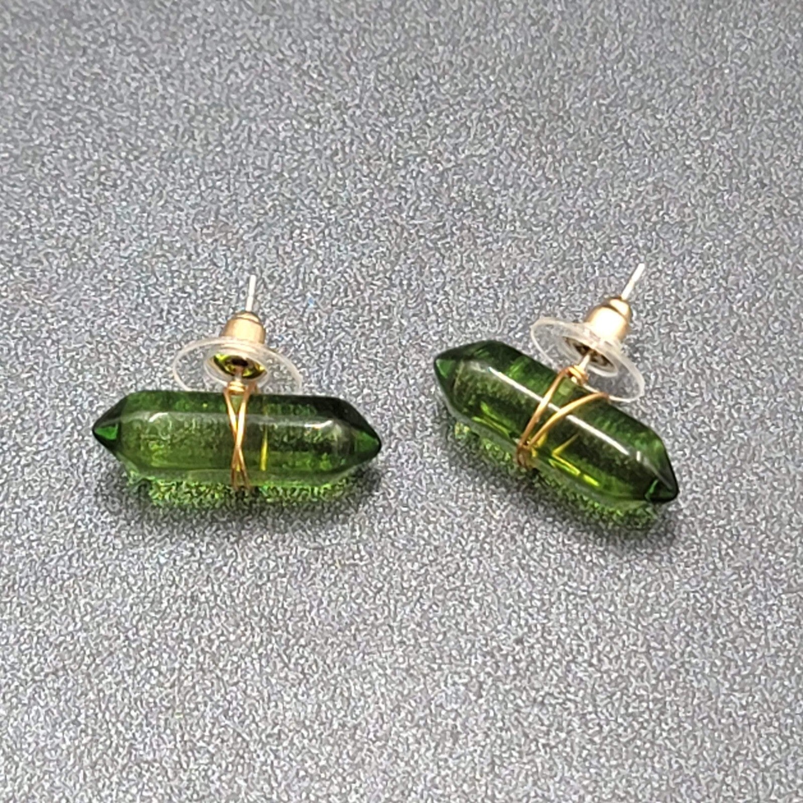 Pierced Earrings Green Resin Gold tone Wrapped Bar 7/8"
