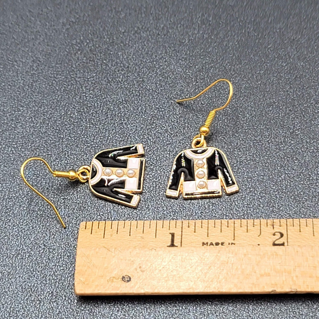 Fashion Sweater Pierced Earrings Gold tone Black Enamel Dangle 5/8"
