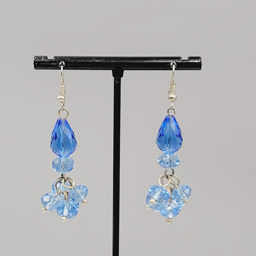 Blue Faceted Glass Bead Pierced Earrings Cluster Dangle Silver tone 1.5"