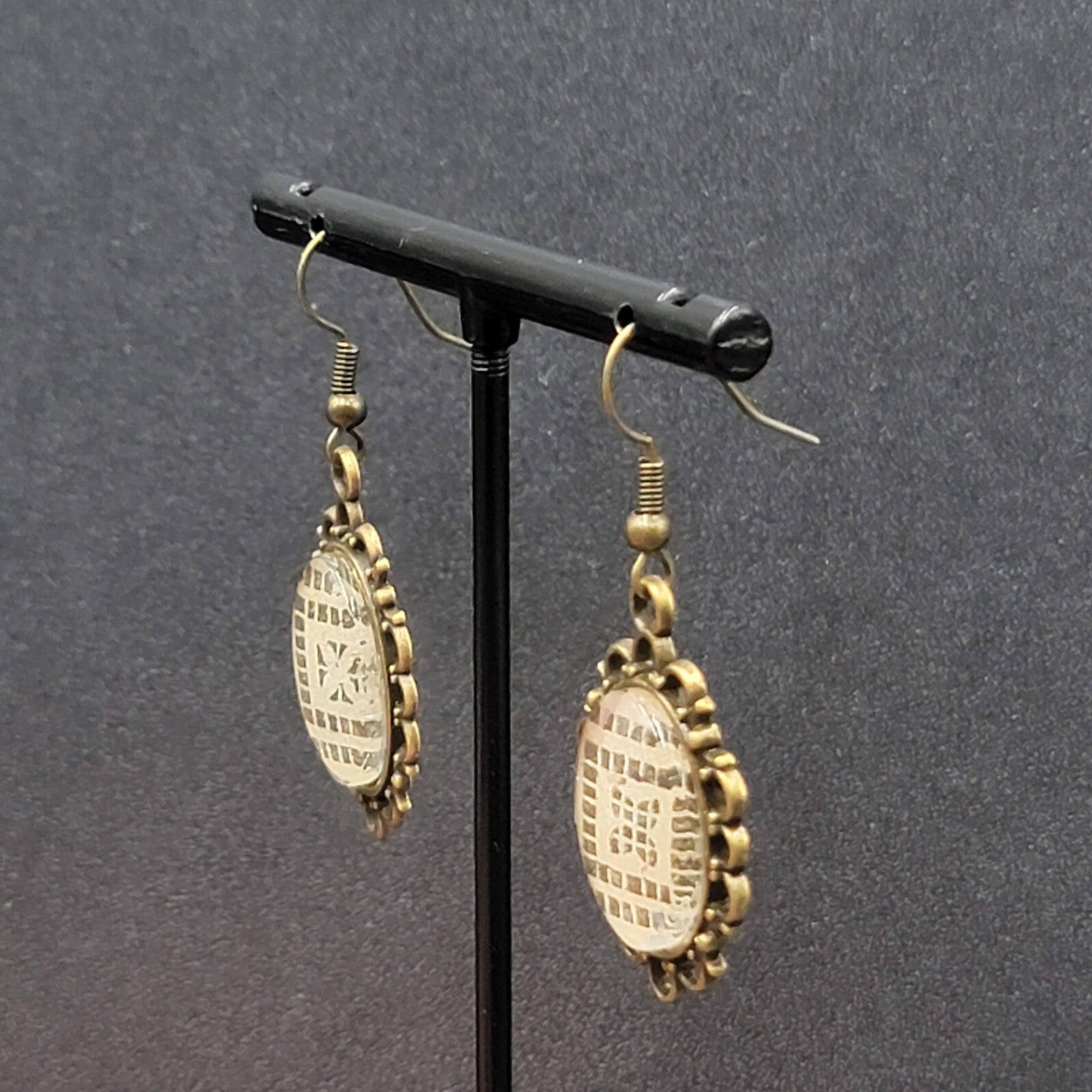Pierced Earrings Bronze tone Glass Cabochon Vintage Quilt Patterns 1.25"