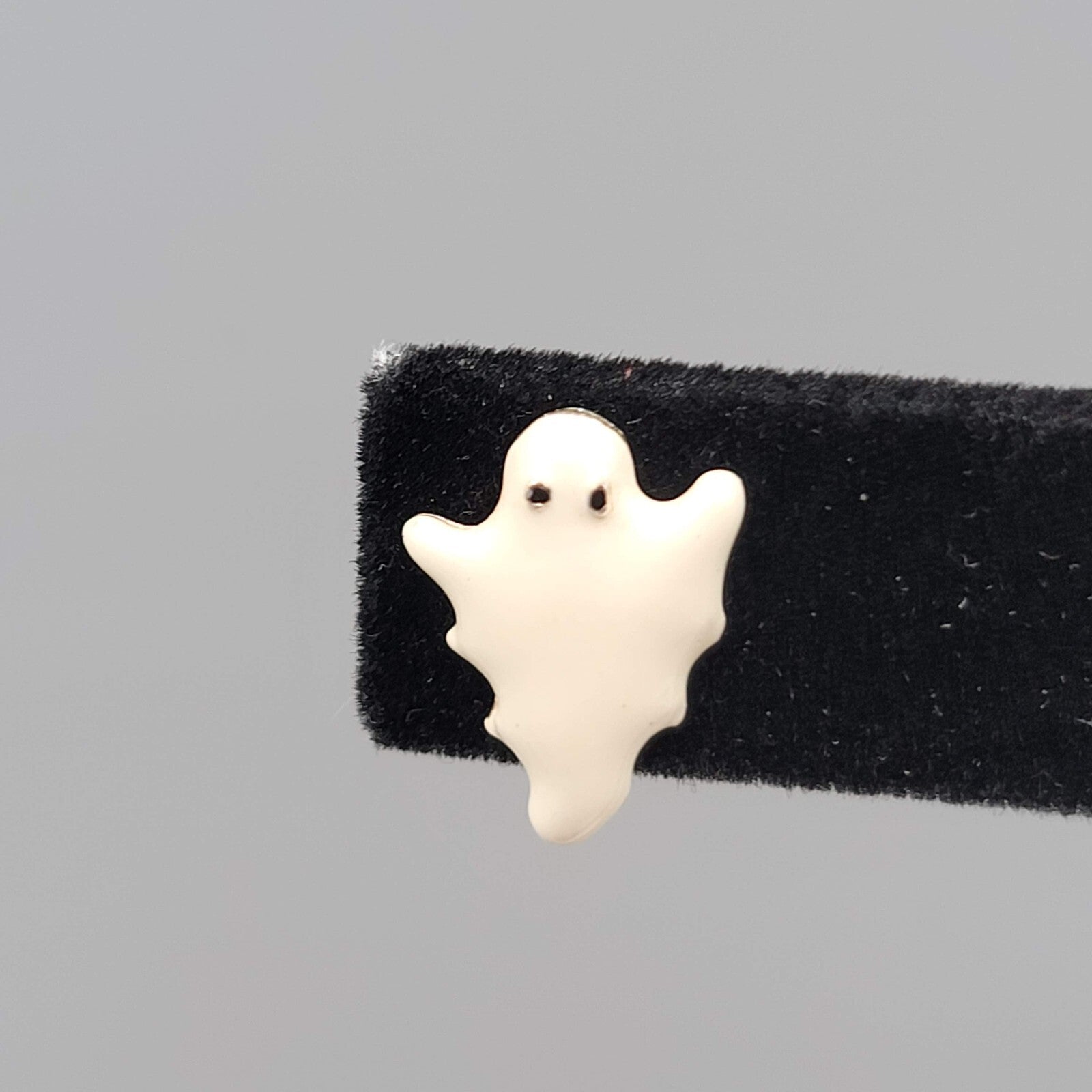 Enamel Ghost Studs Pierced Earrings Halloween 1/2"