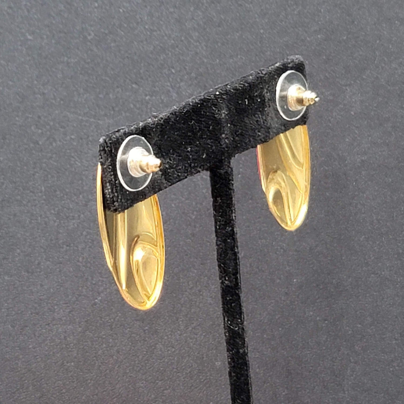 Vintage Pierced Earrings Gold tone Red Enamel Oval Drop 1.25"