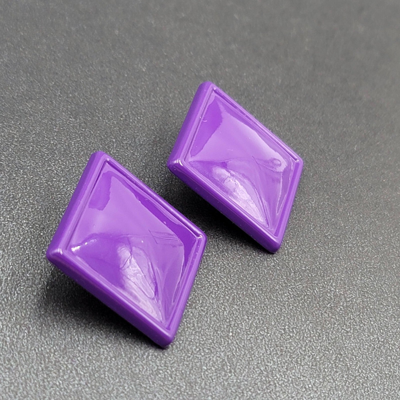 Vintage Pierced Earrings Purple Enamel Square 1"