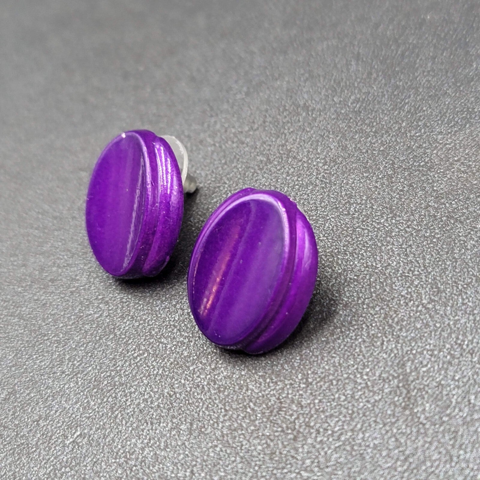 Vintage Pierced Earrings Dark Purple Enamel over Metal Oval Studs 3/4"