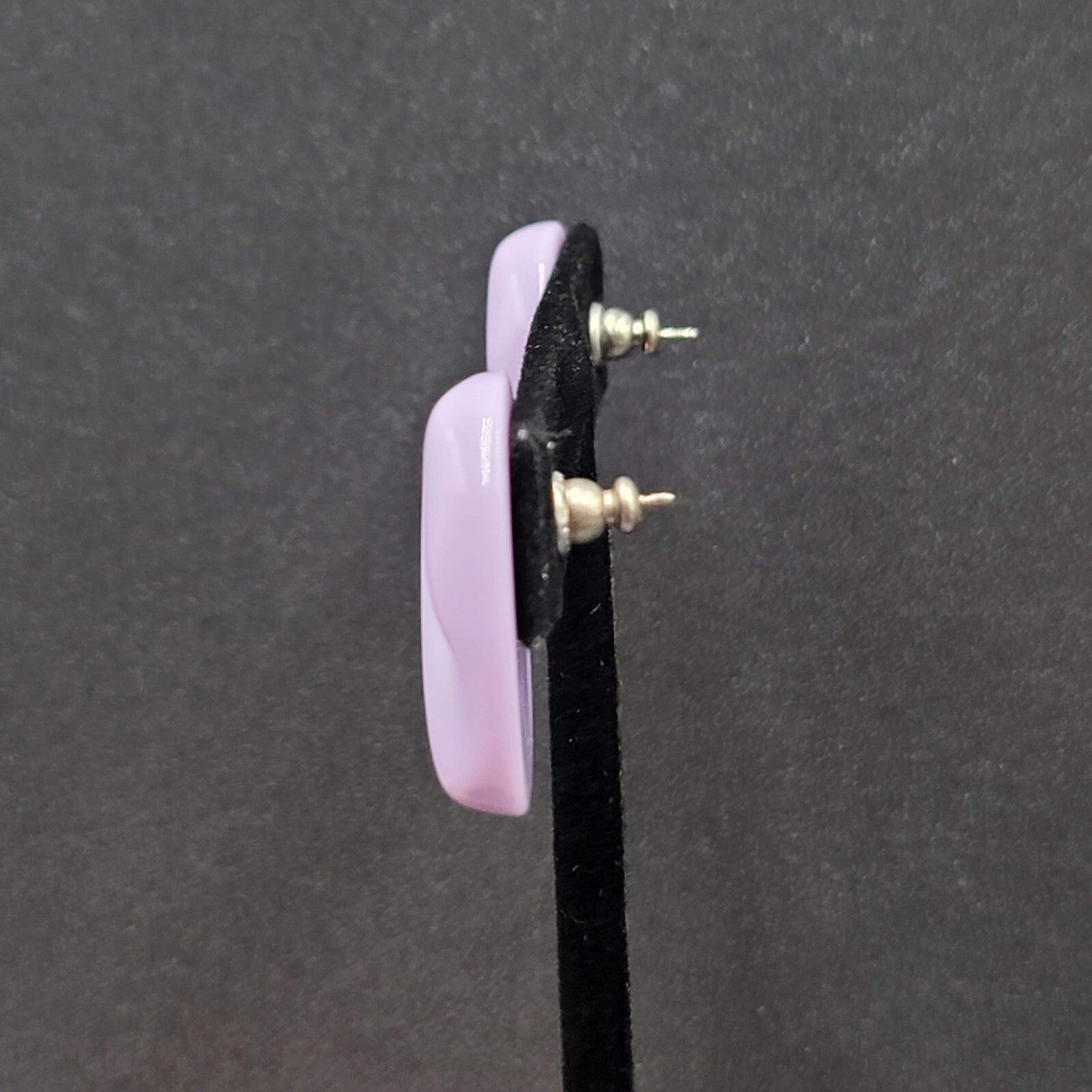 Vintage Pierced Earrings Acrylic Lavender Purple Wavy Drop 1"