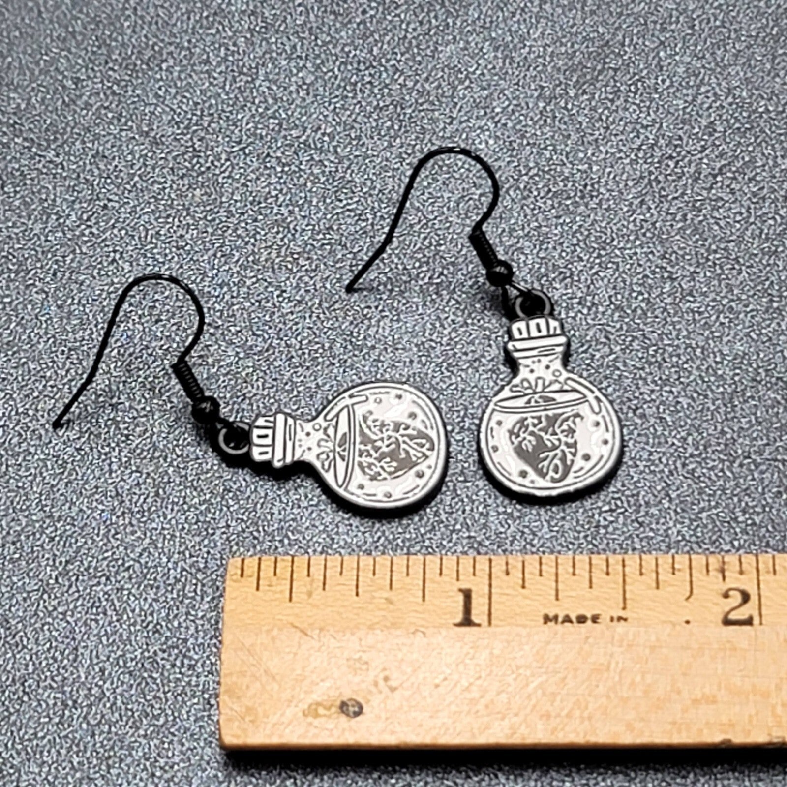 Poison Heart in Jar Pierced Earrings Black White Enamel Dangle 7/8" 