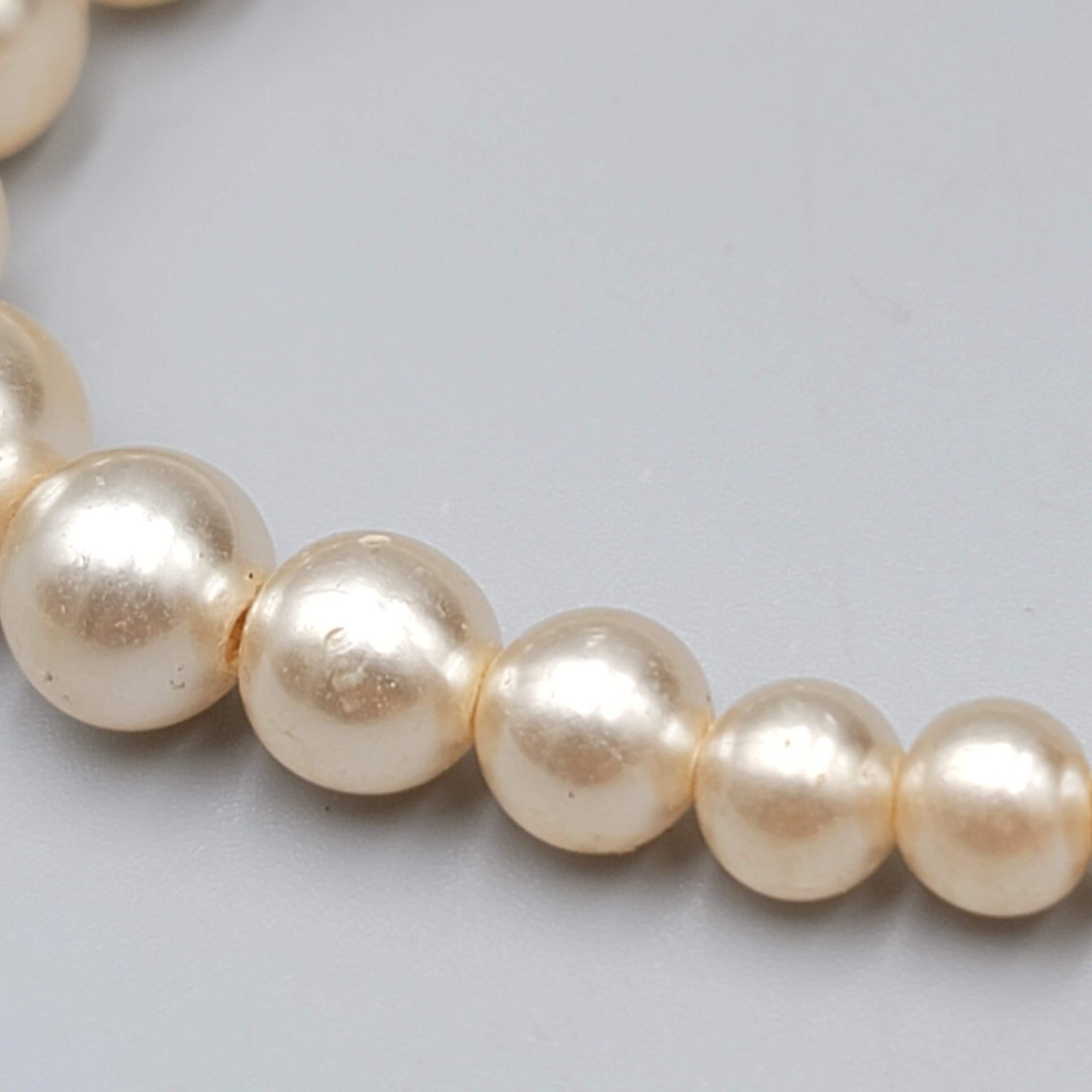 Vintage Faux Pearl Glass Bead Necklace Graduated Estate Costume Jewelry 16"