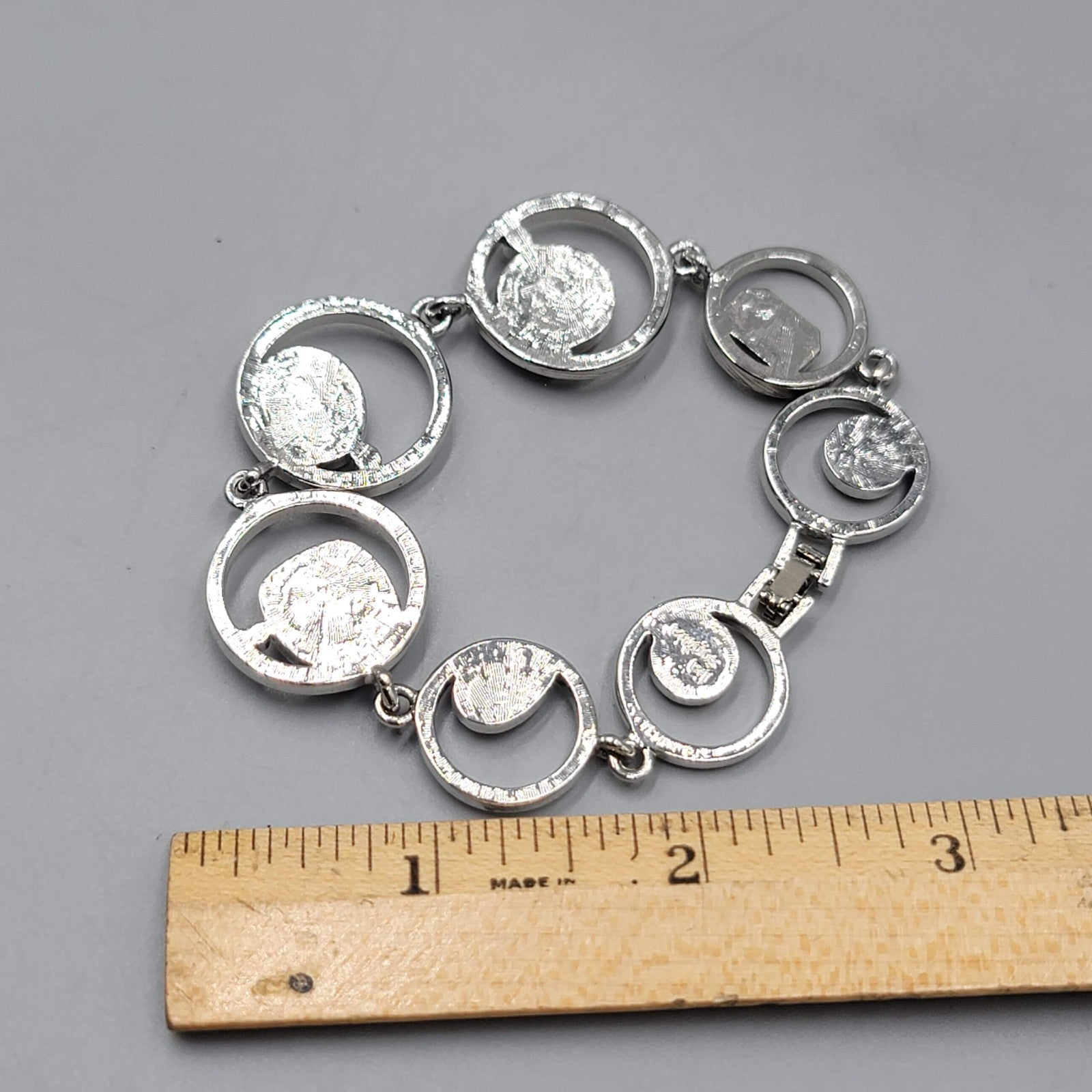 Silver tone Bracelet Orange Resin Accents Modernist 6.75"