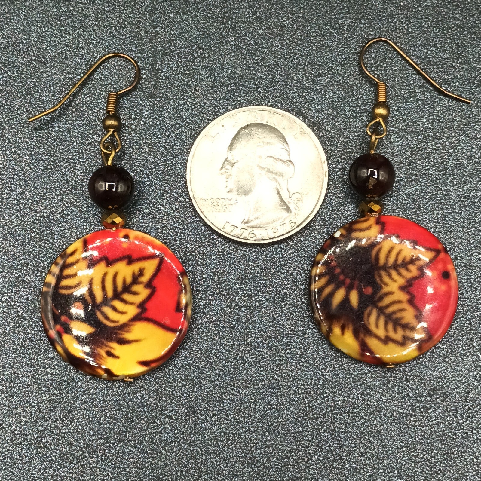 Pierced Earrings Gold tone Multicolor Acrylic Round Leaf Bead Dangle 1 1/2"
