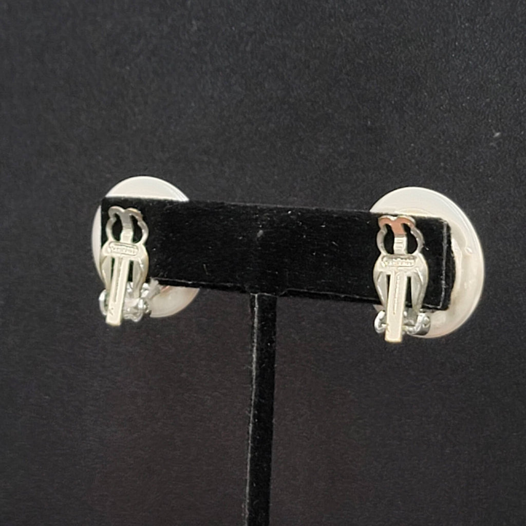 Vintage Clip on Earrings White Satin Finish Round 7/8"