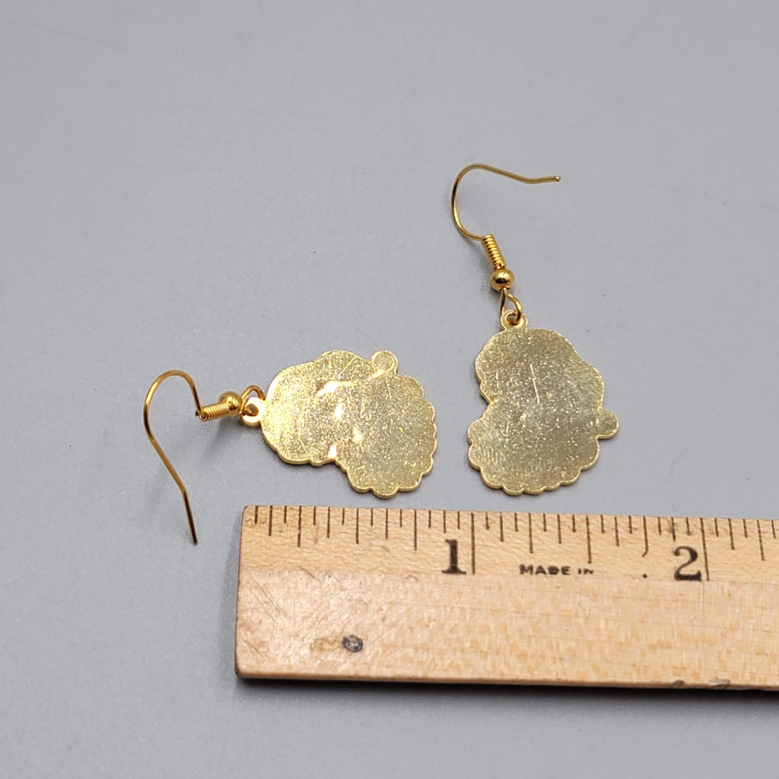 Christmas Santa Claus Pierced Earrings Gold tone Dangle  7/8"