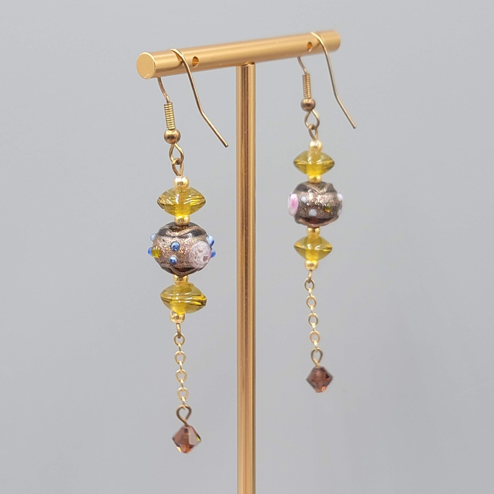 Vintage Art Glass Pierced Earrings Gold tone Dangle Boho Beaded 2.5"