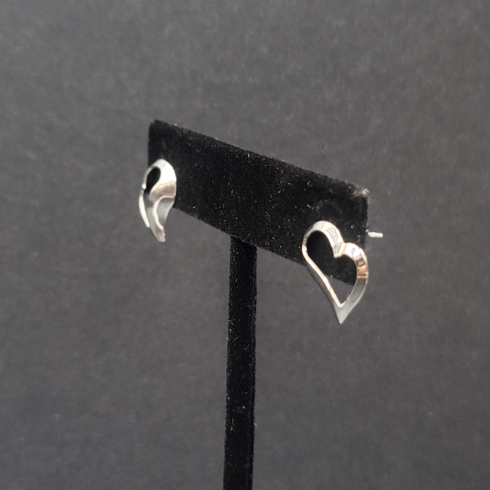 Vintage Pierced Earrings Silver tone Open Heart Studs 1/2"