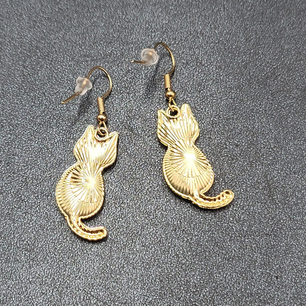Pierced Earrings Gold tone Cat White Enamel Flowers Dangle 1.25"