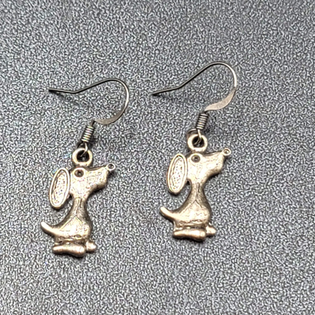 Beagle Dog Pierced Earrings Silver tone Dangle 3/4"