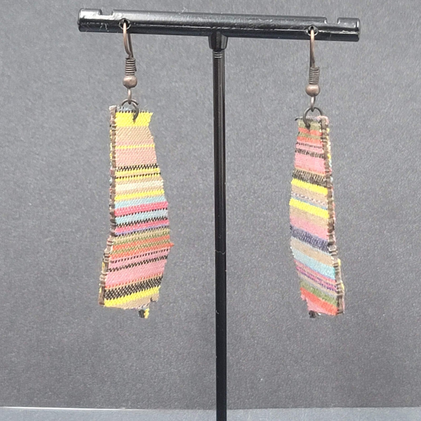Pierced Earrings Fabric Cut out State of Missouri Dangle 1.75"