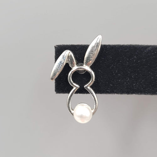 Bunny Rabbit Pierced Earrings Silver tone White Bead Tale Drop 1"