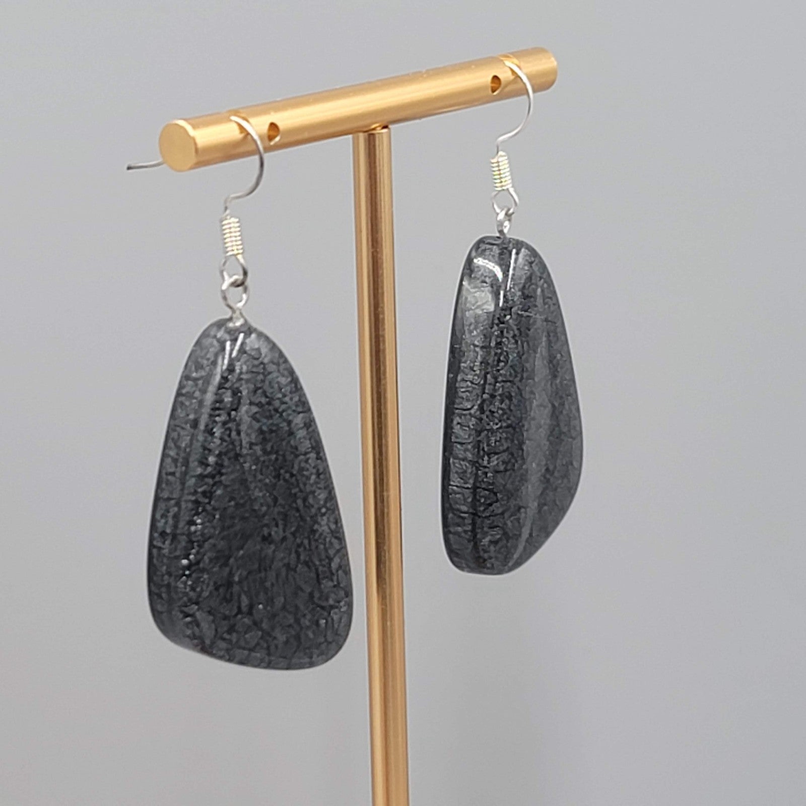 Black Swirl Resin Statement Dangle Pierced Earrings Silver tone 1.5"
