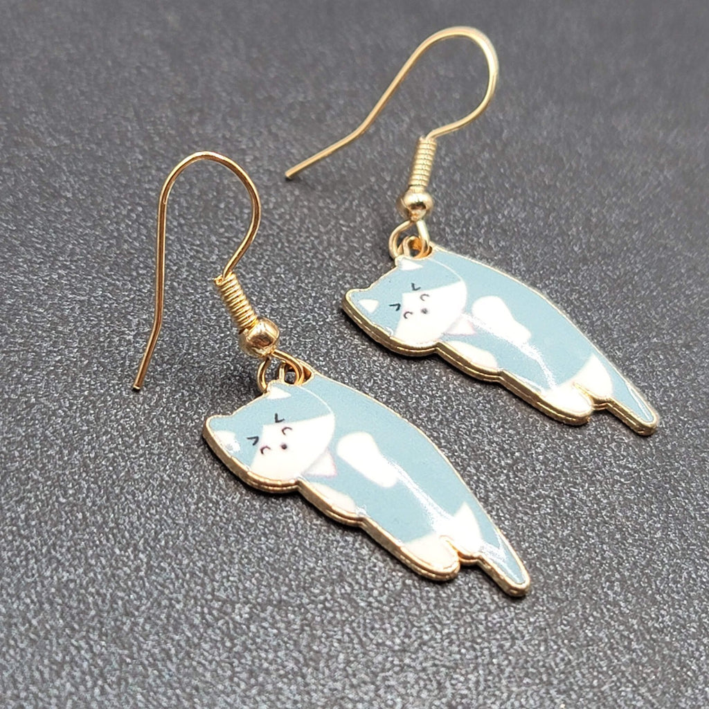 Pierced Earrings Kitten Cat Blue White Gold tone Dangle 1" 