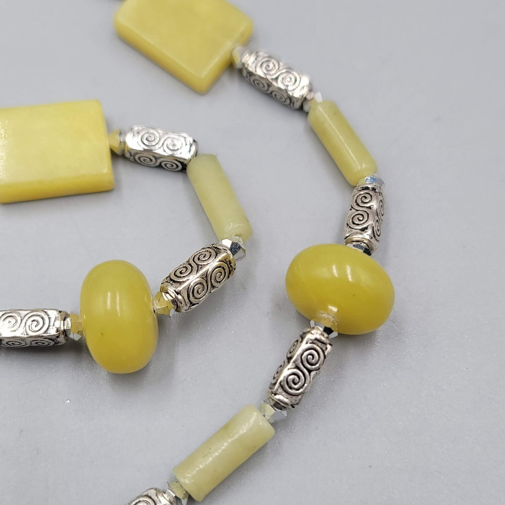 Artisan Light Green Stone Bead Boho Necklace Silver tone 18"
