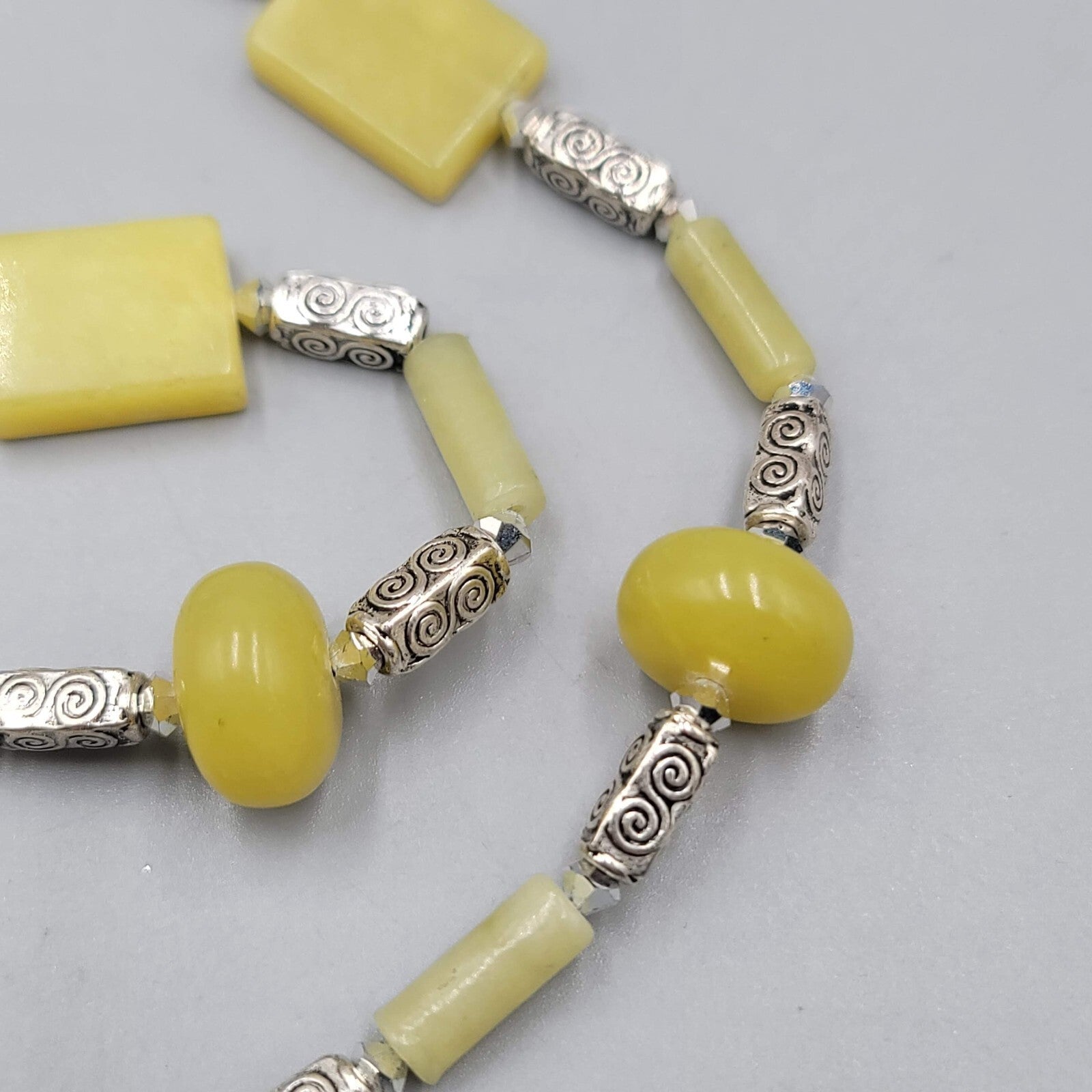 Artisan Light Green Stone Bead Boho Necklace Silver tone 18"