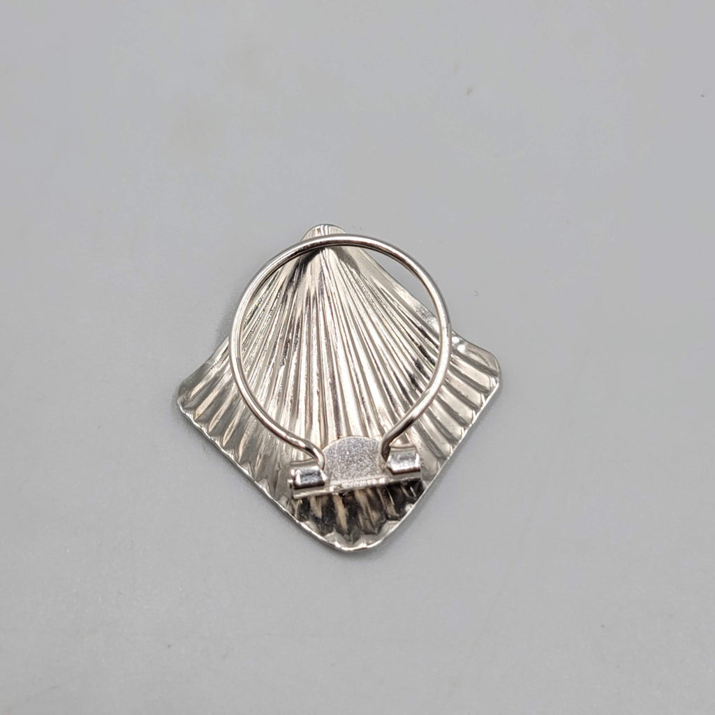 Vintage Scarf Clip Silver tone Shell Design Estate Jewelry 1.5"