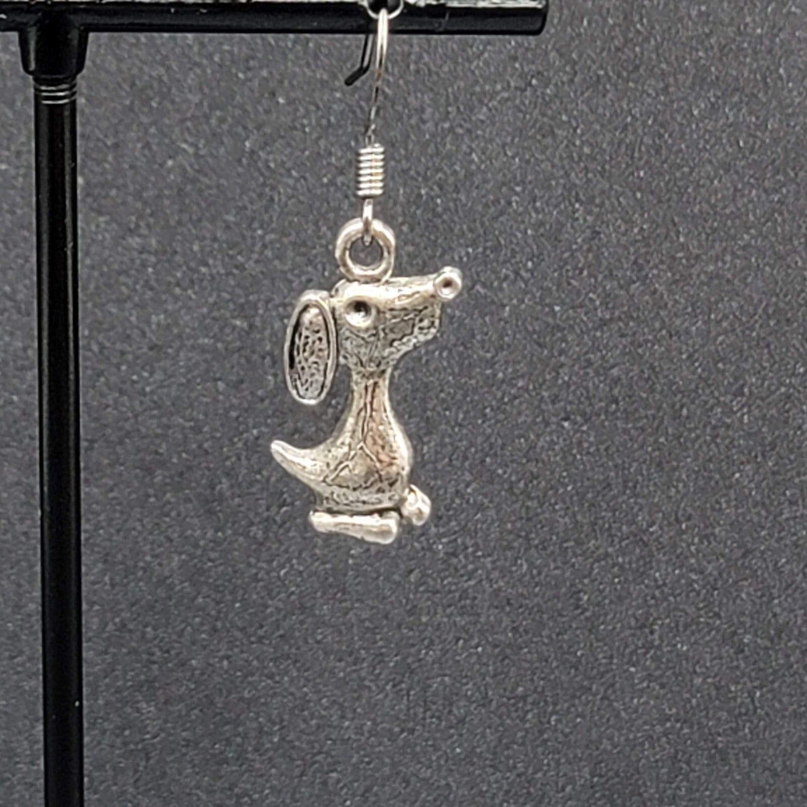 Beagle Dog Pierced Earrings Silver tone Dangle 3/4"