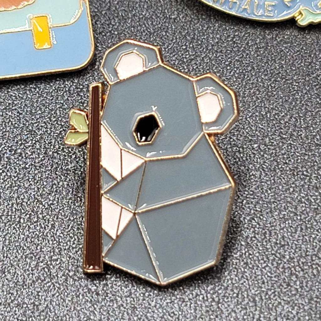 Lot of 6 Cute Animals Enamel Pins Hat Lapel Pin Bunny Fox Iceberg Backpack Whale