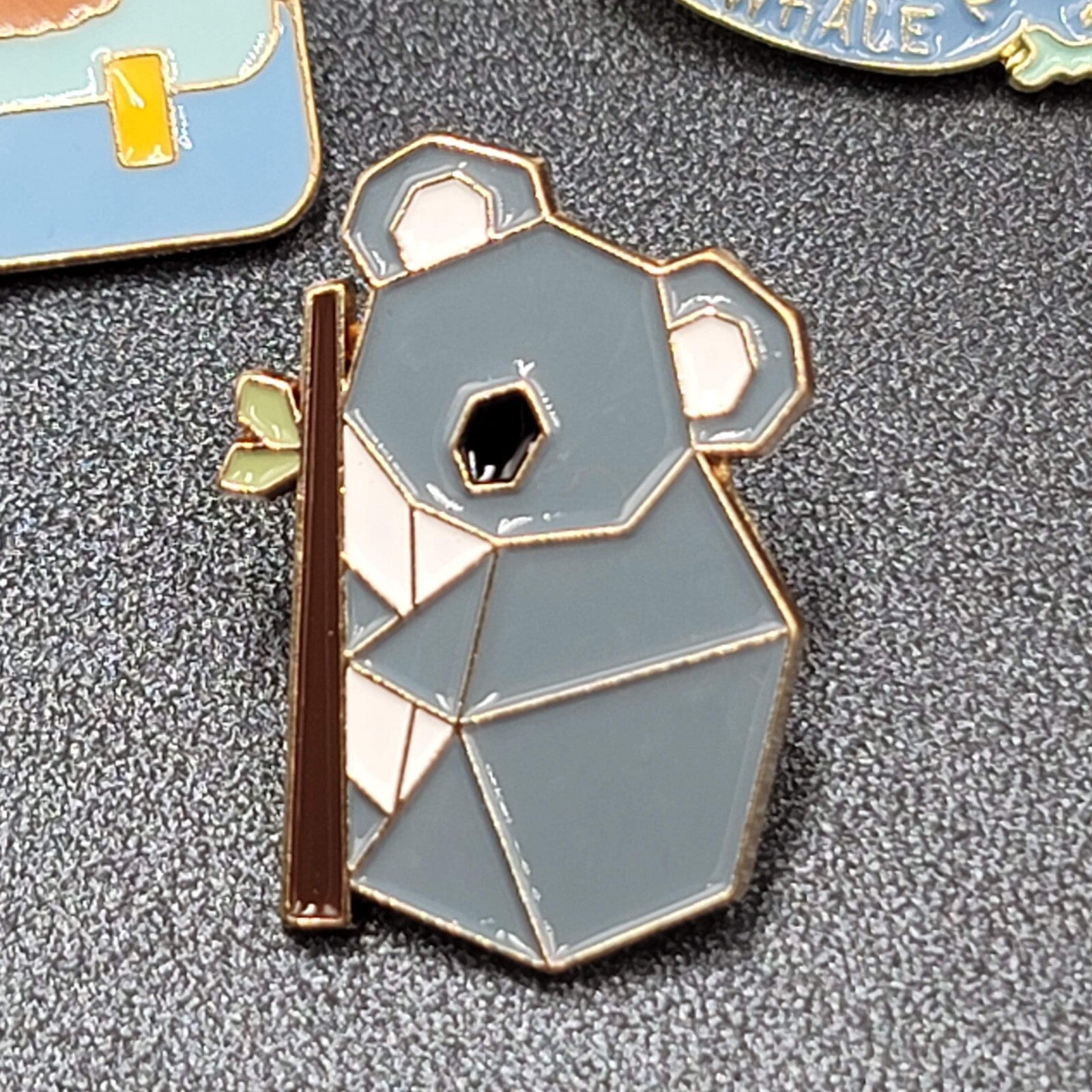 Lot of 6 Cute Animals Enamel Pins Hat Lapel Pin Bunny Fox Iceberg Backpack Whale