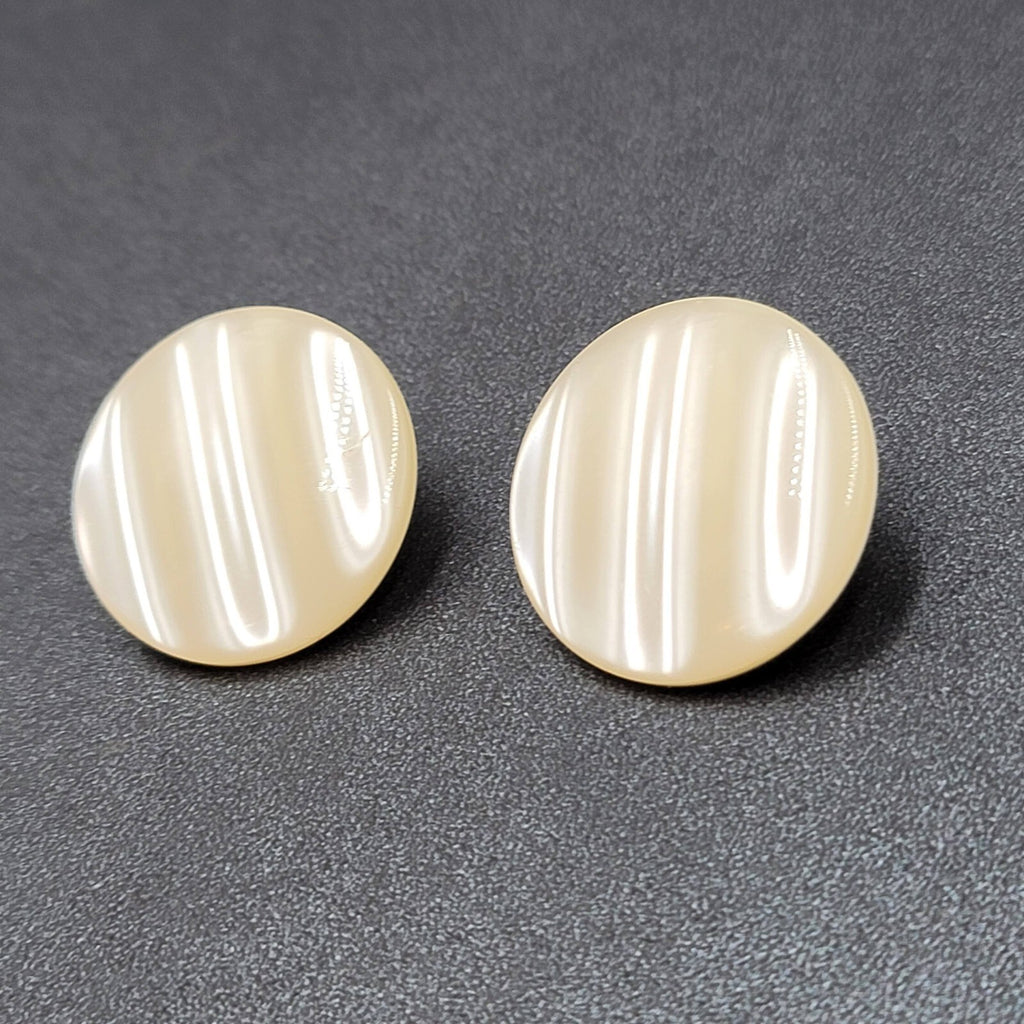 Vintage Pierced Earrings Pearloid Round Discs  1 1/8"