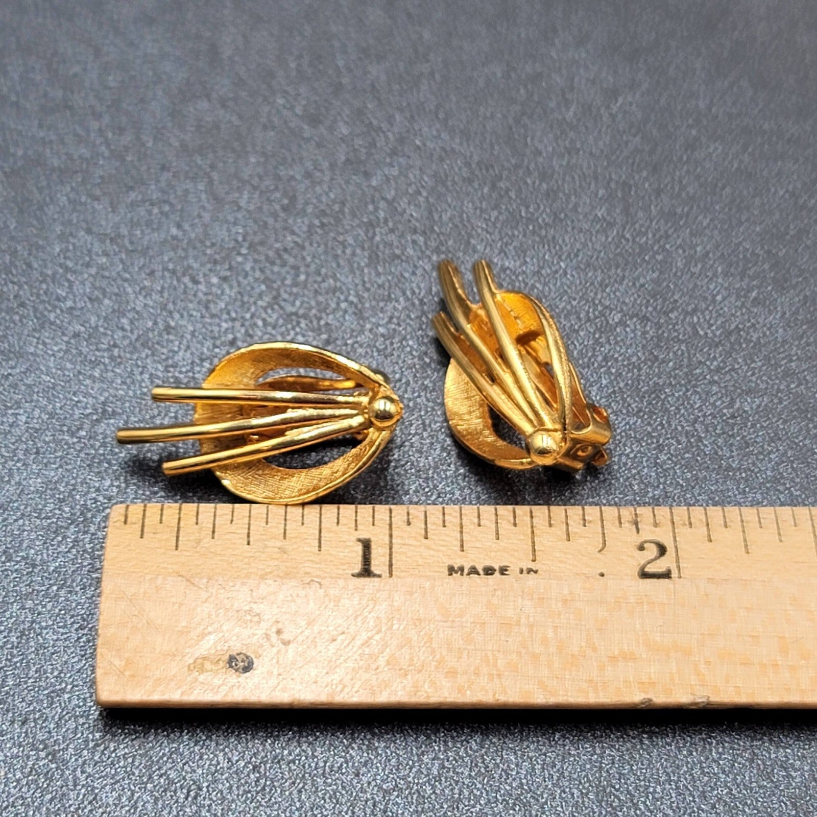 Vintage Clip on Earrings Gold Plated Open Oval Drop Estate Jewelry 1"