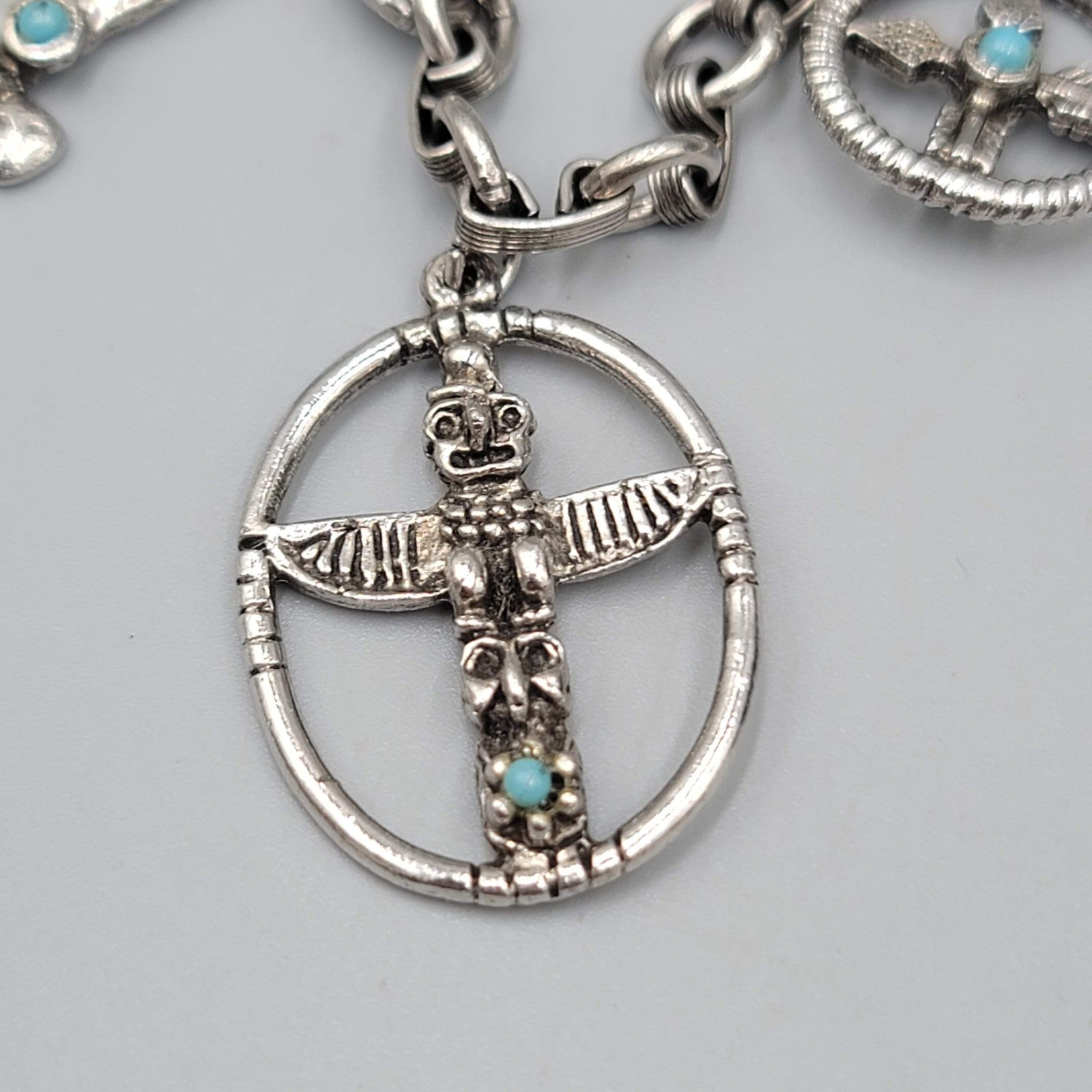 Vintage Southwestern Silver tone Charm Bracelet Blue Accent 7.25"
