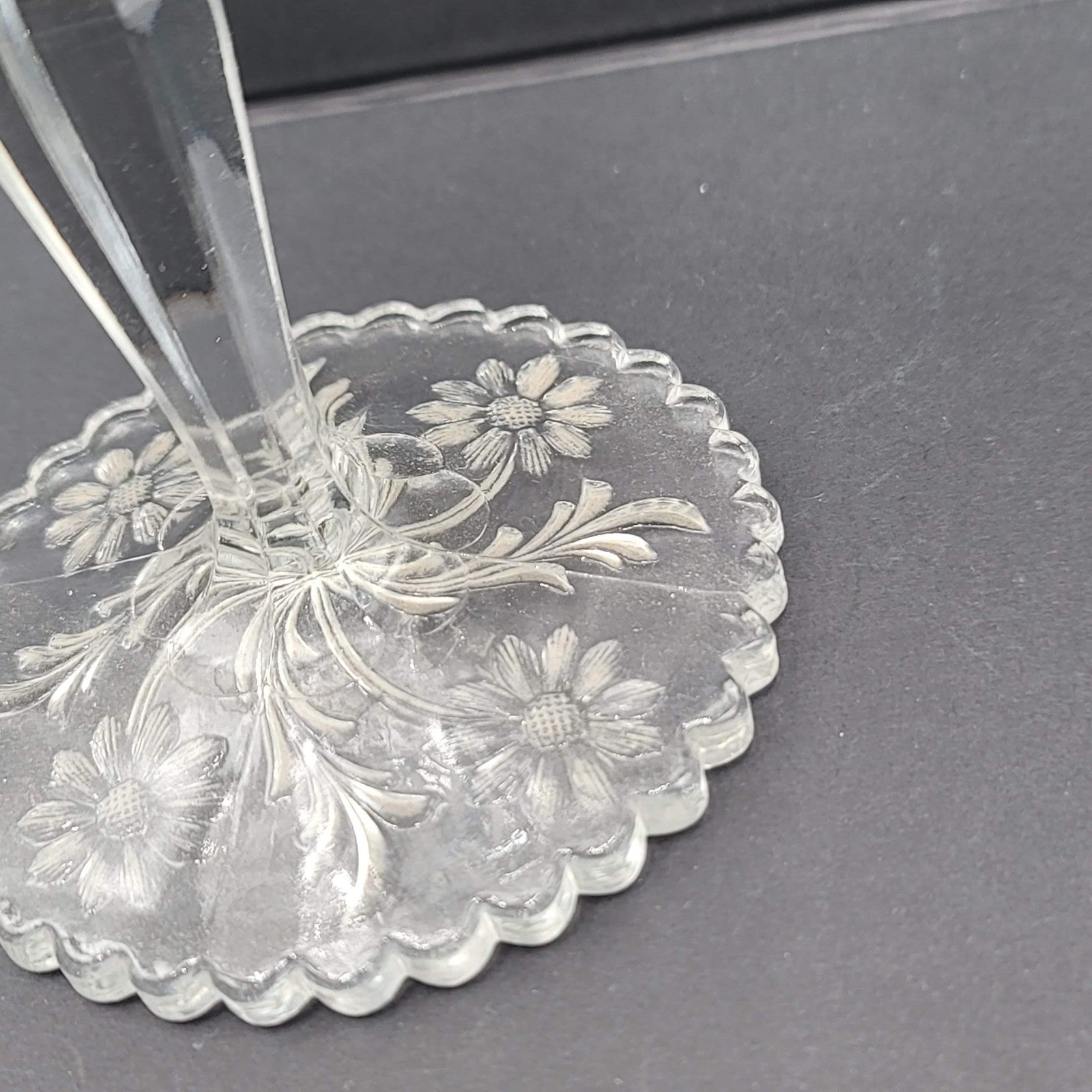 Pressed glass compote candy dish clear gold daisy floral pedestal scalloped rim