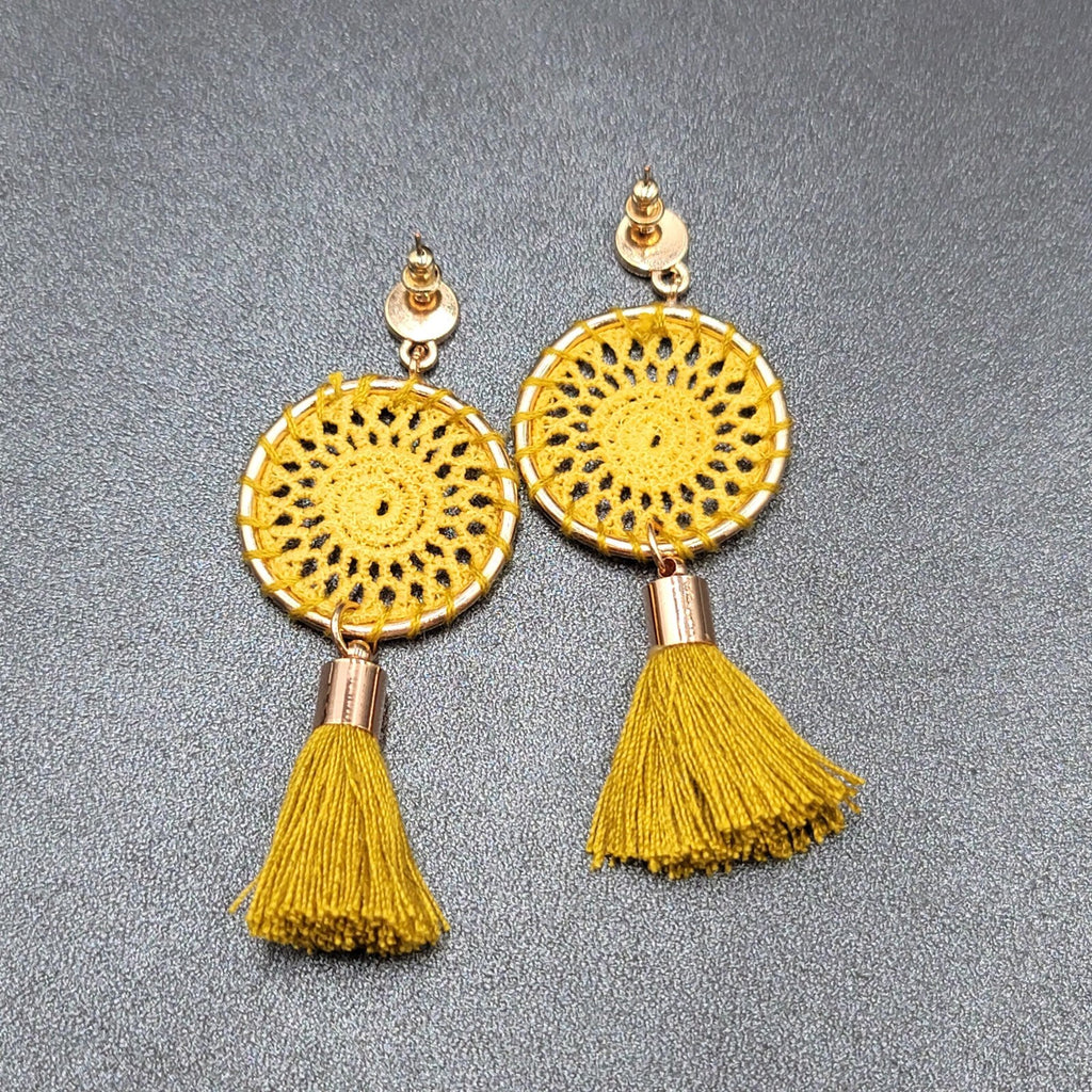 Boho Pierced Earrings Gold tone Yellow String Medallion Tassel 2.75"