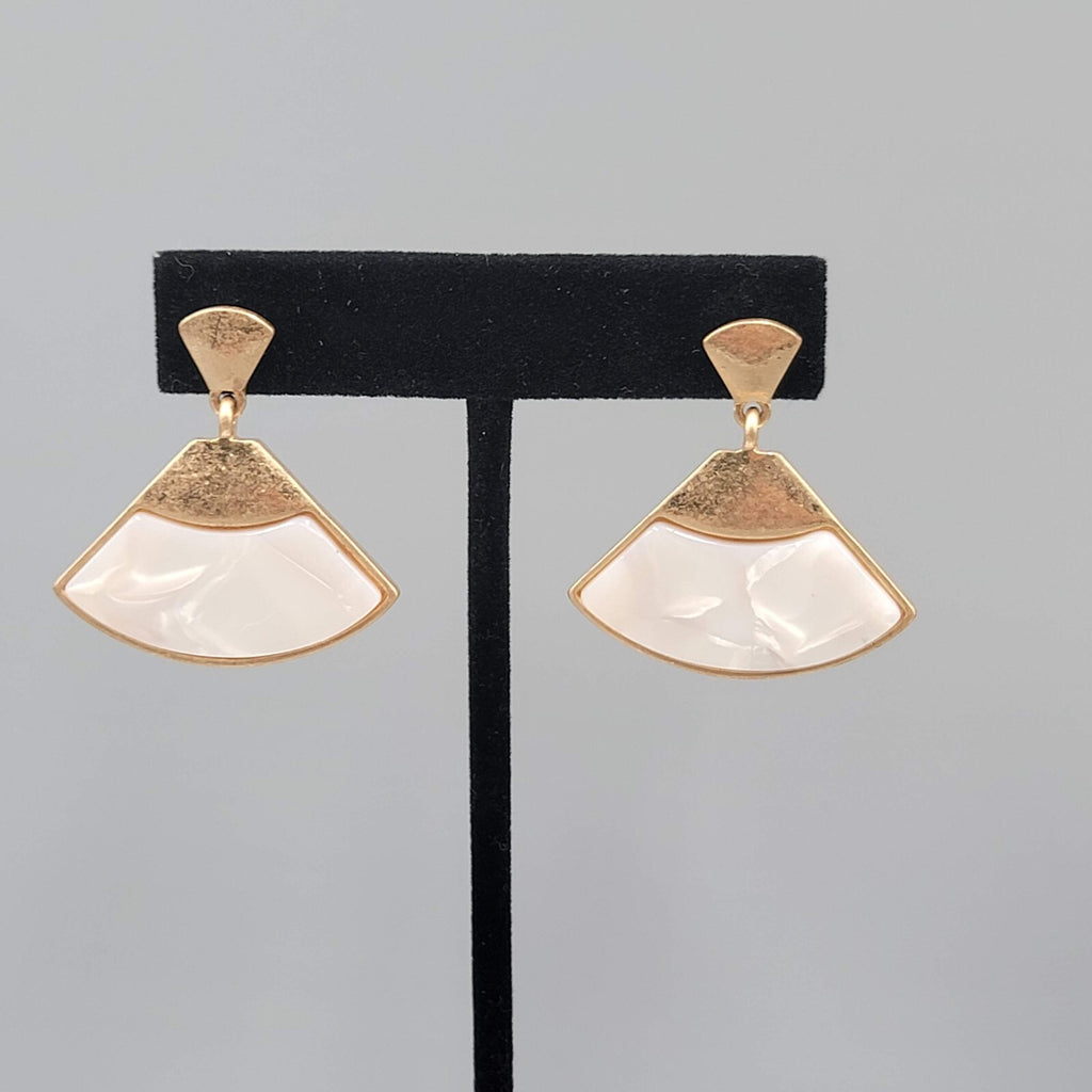 Pierced Earrings Gold tone White Pearloid Resin Dangle 1.25"