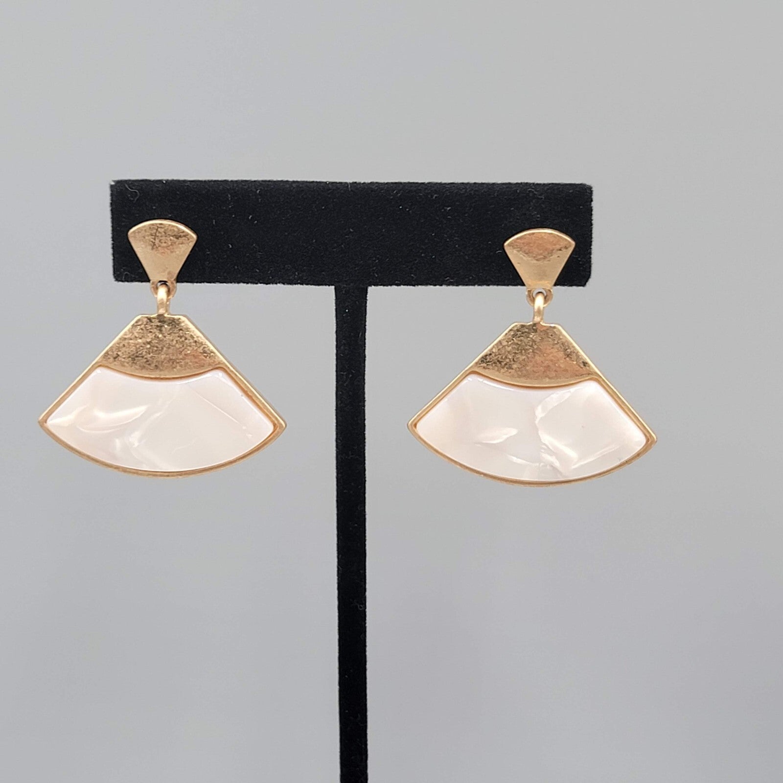 Pierced Earrings Gold tone White Pearloid Resin Dangle 1.25"