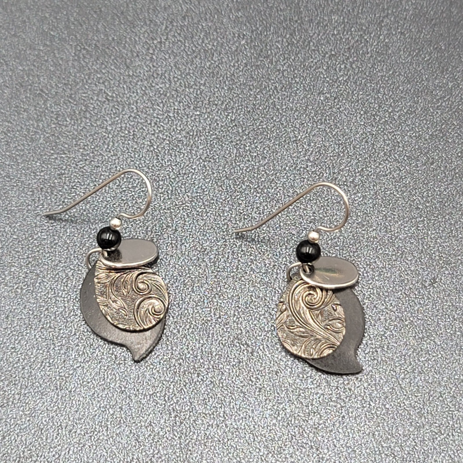 Pierced Earrings Silver tone Black Bead Layered Metal Dangle  3/4"