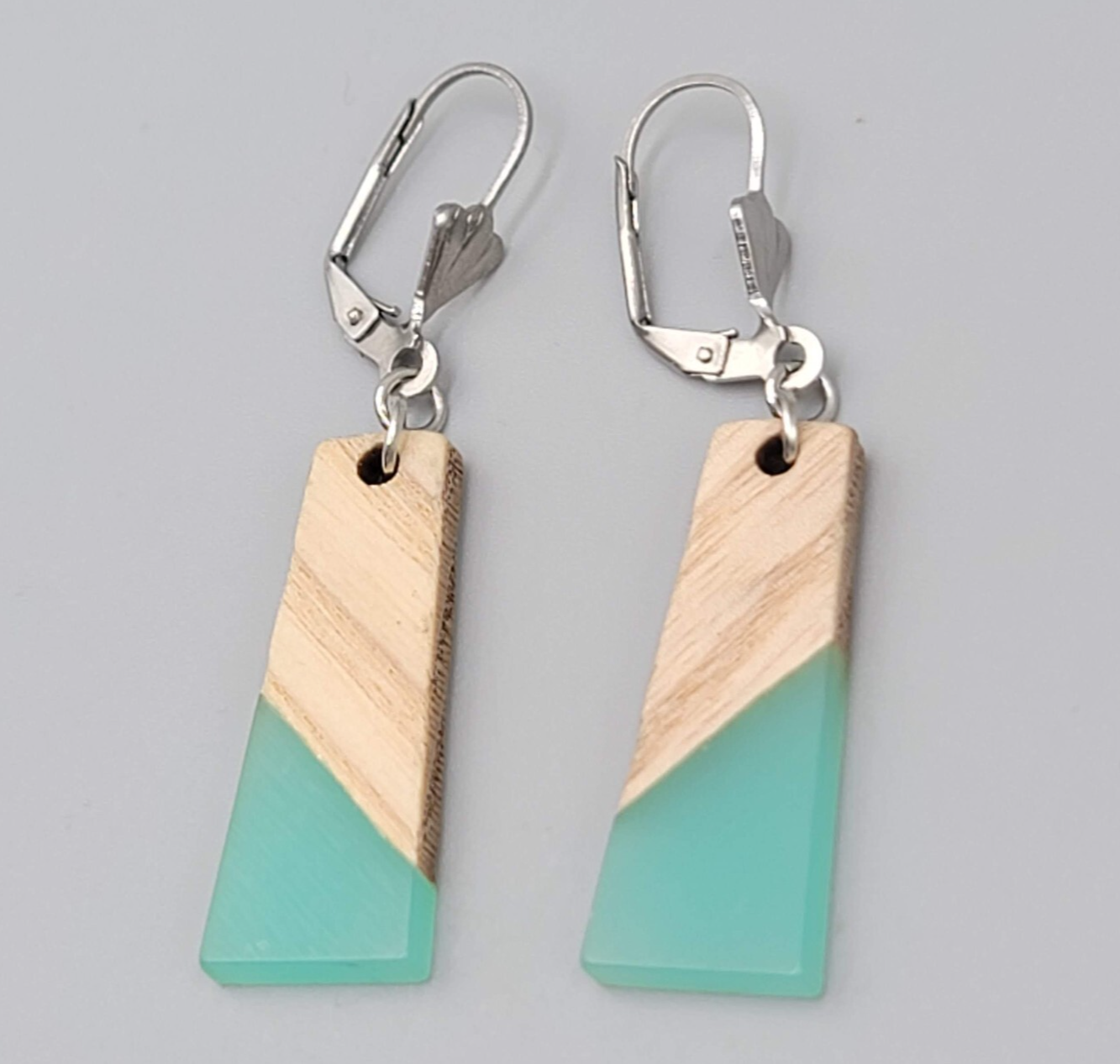Wood Teal Resin Pierced Earrings Silver tone Dangle 1.25"