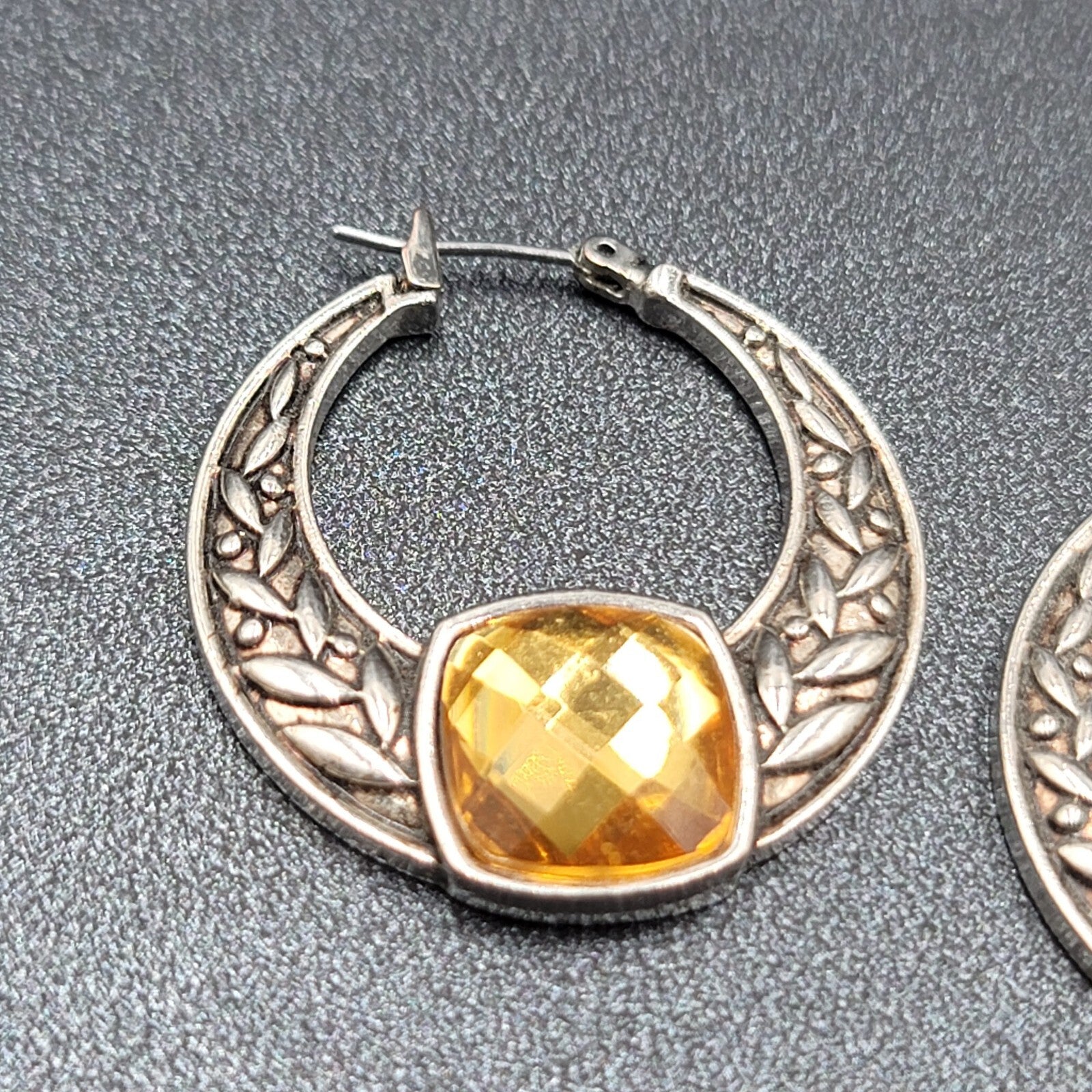 Pierced Earrings Silver tone Embossed Hoops Yellow Acrylic Accent 1.25"