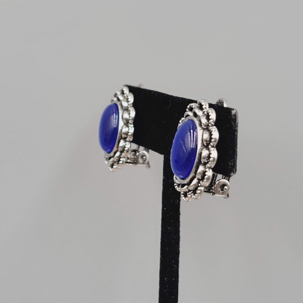Vintage Blue Cats Eye Cabochon Clip on Earrings Silver tone Oval Drop 3/4"