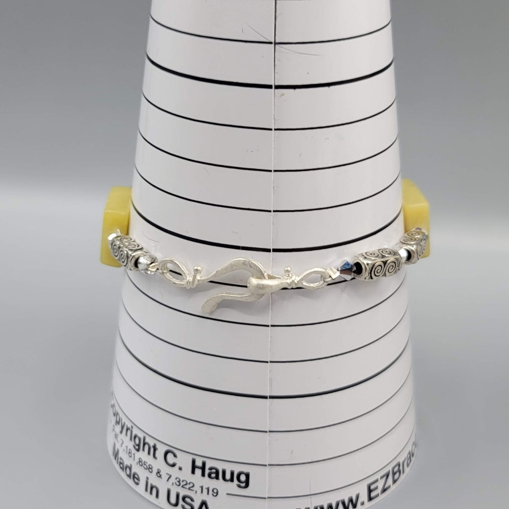 Chunky Yellow Stone Bead Bracelet Silver tone Artisan Jewelry 7.5"