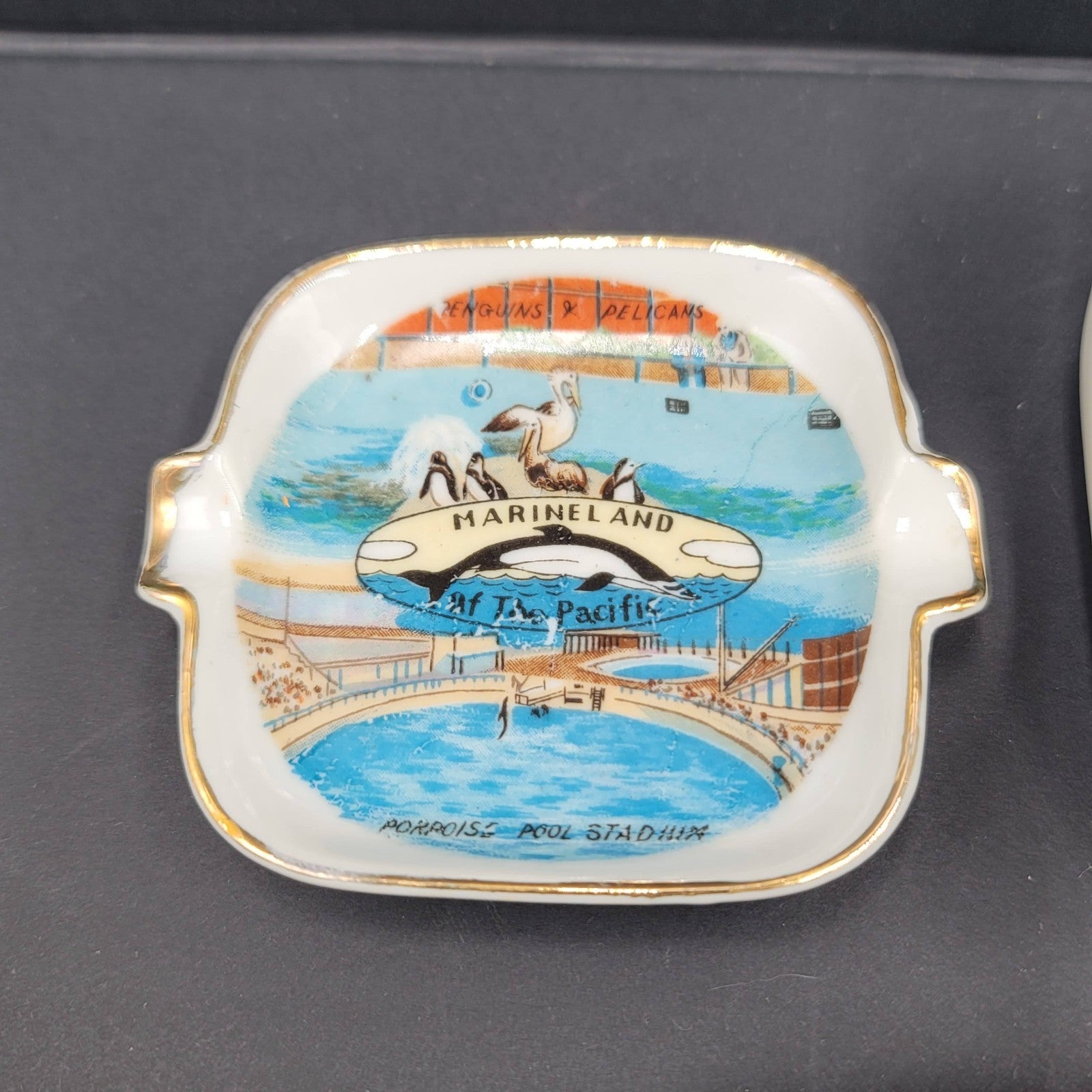 Vtg Marineland Ceramic Souvenir Ashtray Set w Holder