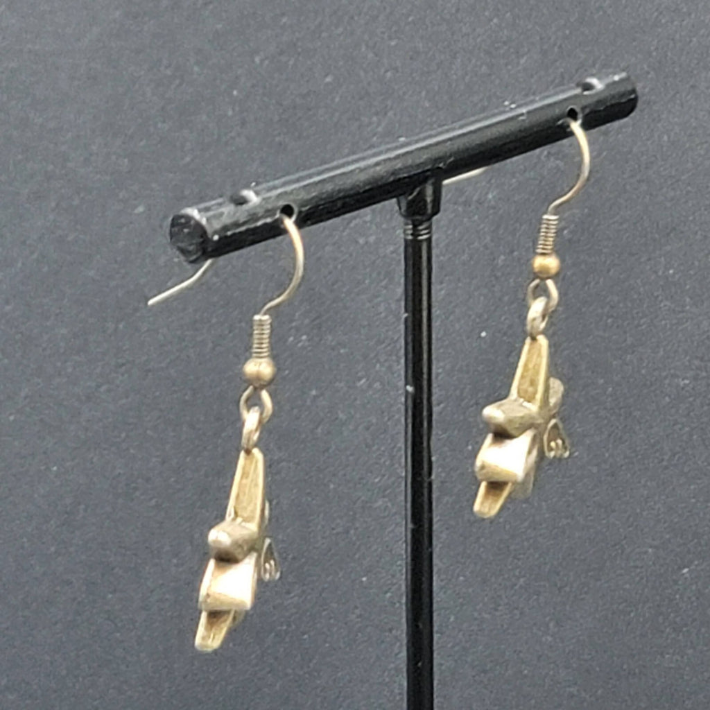 New WINGED STARS Pierced Earrings Bronze tone Dangle 7/8"