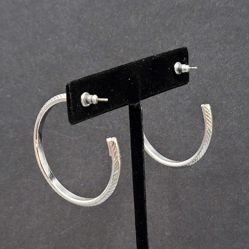 Pierced Earrings Silver tone Textured Hoops 1.5"